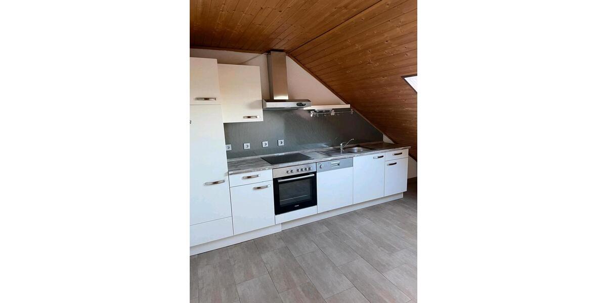 Dachgeschoßwohnung Erlangen Alterlangen - 3 Zimmer, 60 m&sup2;, 680&euro; | Angebot:27582423