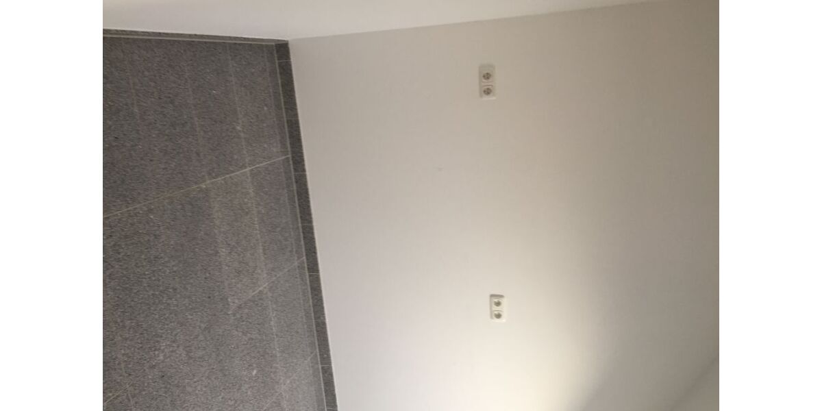 N-Katzwang: Gehobene 2-Zimmer-DG-Wohnung (u.a. mit Parkett, Granit, hell usw.) Top! von Privat - 2- Nürnberg Katzwang | Angebot:25960401