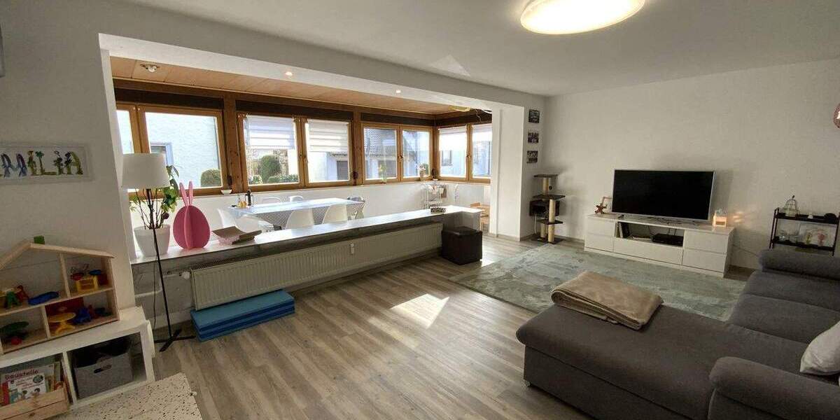 Mehrfamilienhaus, Wohnhaus Forchheim - 6 Zimmer, 147 m&sup2;, 549.000&euro; | Angebot:25742938