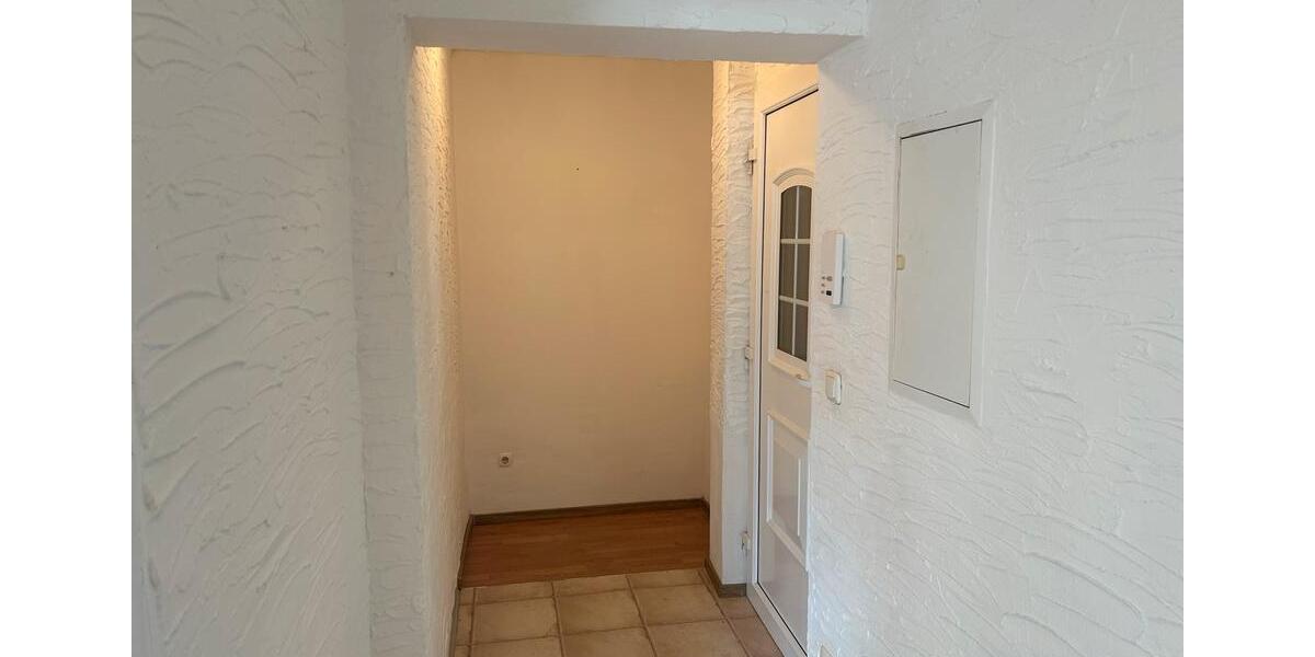 Erdgeschoßwohnung Cadolzburg - 3 Zimmer, 73 m&sup2;, 220.000&euro; | Angebot:26383231