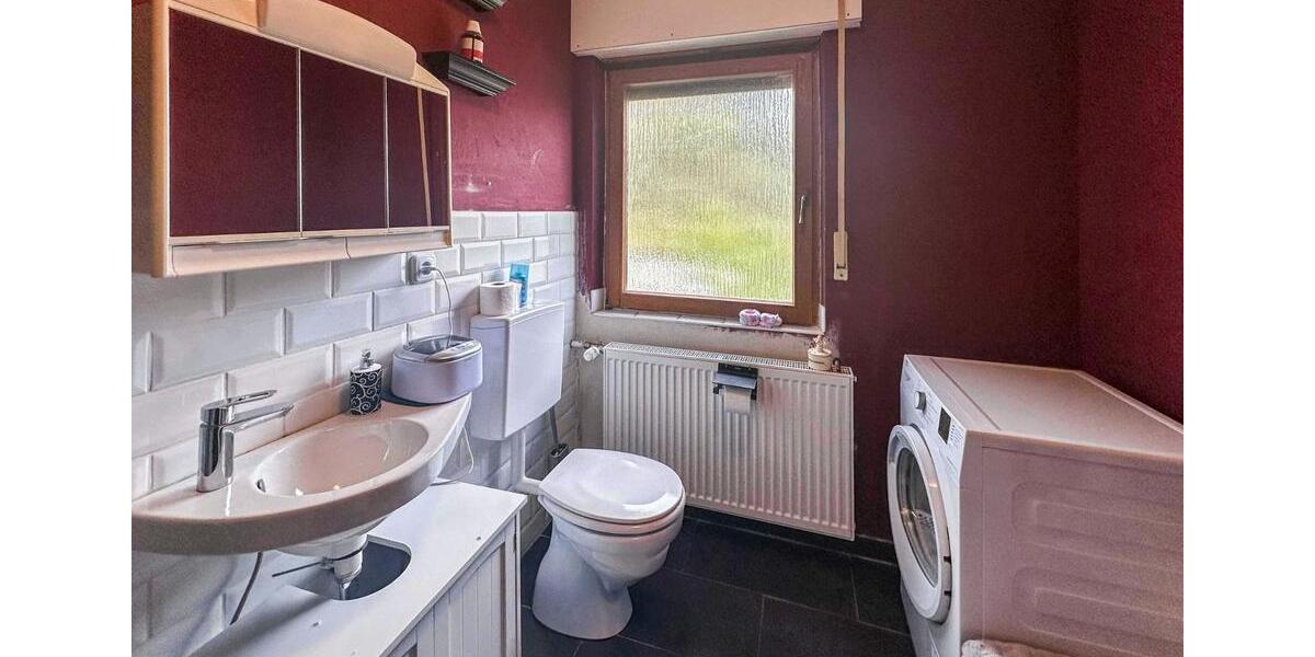 Einfamilienhaus Büchenbach - 8 Zimmer, 238 m&sup2;, 450.000&euro; | Angebot:26003419