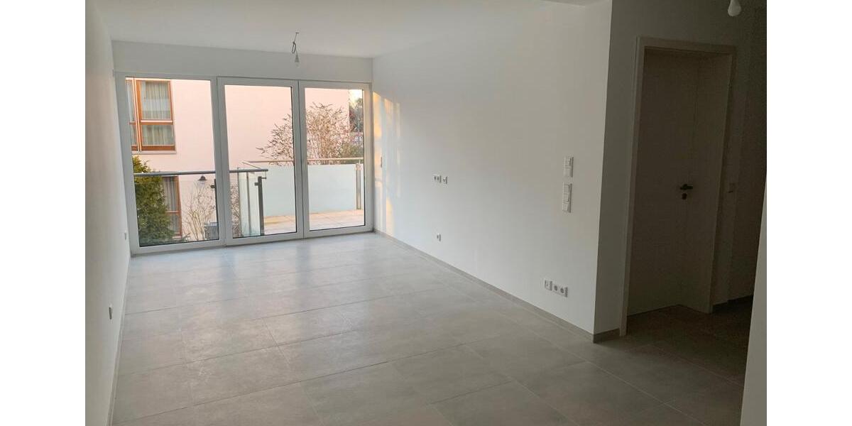 Etagenwohnung Neustadt an der Aisch - 3 Zimmer, 75 m&sup2;, 860&euro; | Angebot:26604791