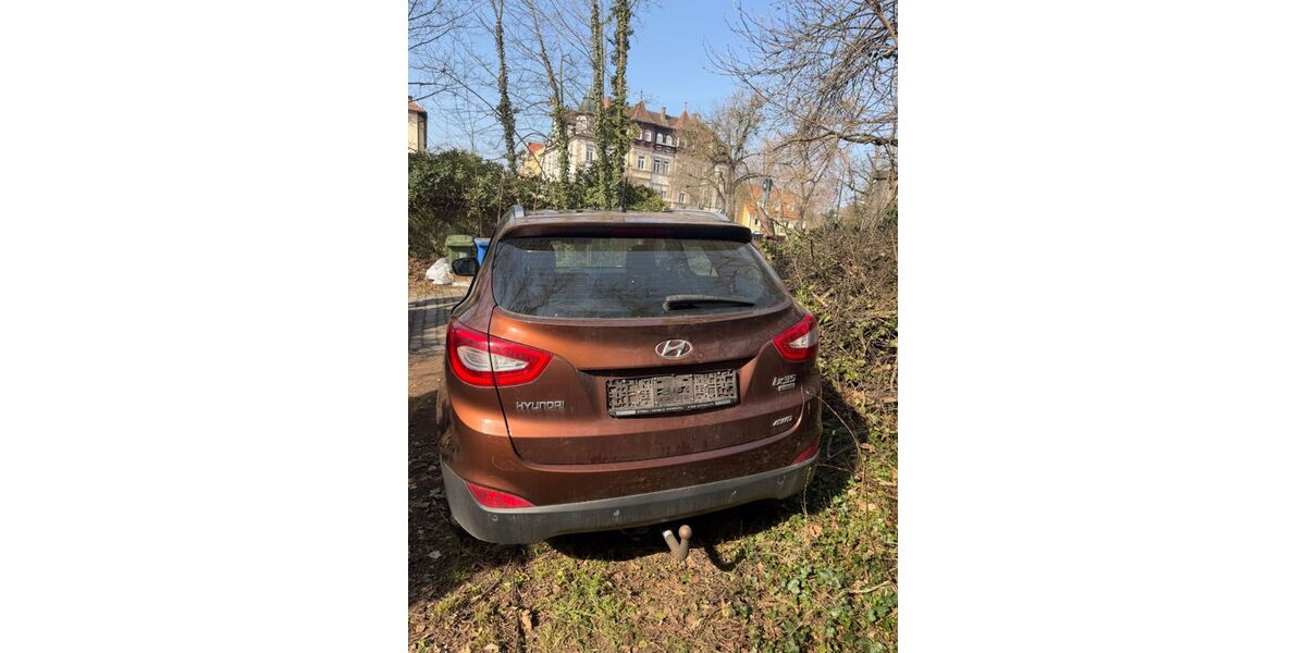 Hyundai TUCSON 121.700 km 9.000 &euro; Uttenreuth 91080