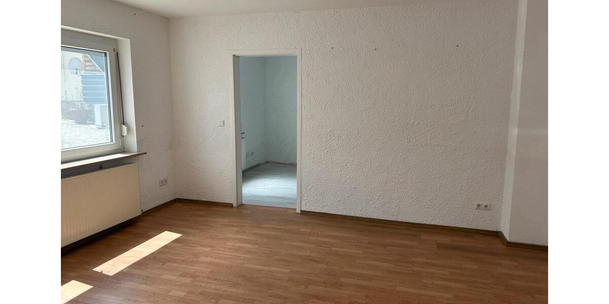 Erdgeschoßwohnung Cadolzburg - 3 Zimmer, 73 m&sup2;, 220.000&euro; | Angebot:26383231