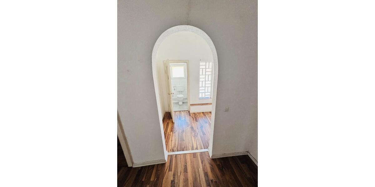 Etagenwohnung Neustadt an der Aisch - 3 Zimmer, 105 m&sup2;, 899&euro; | Angebot:25807270