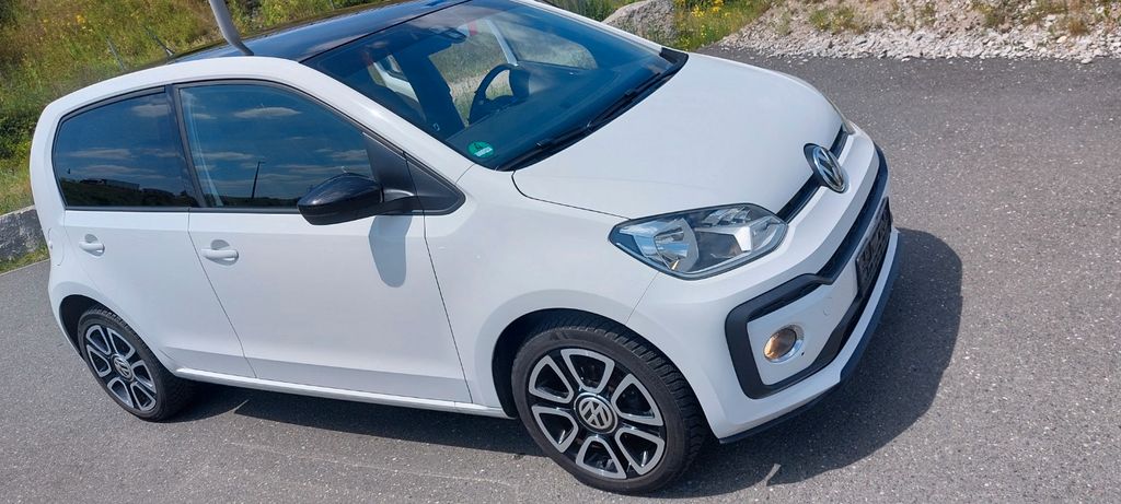 VW up! 66.900 km 10.888 &euro; nuernberg 90449