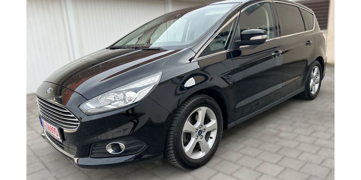 Ford S-Max 135.000 km 12.900 &euro; Nürnberg 90431