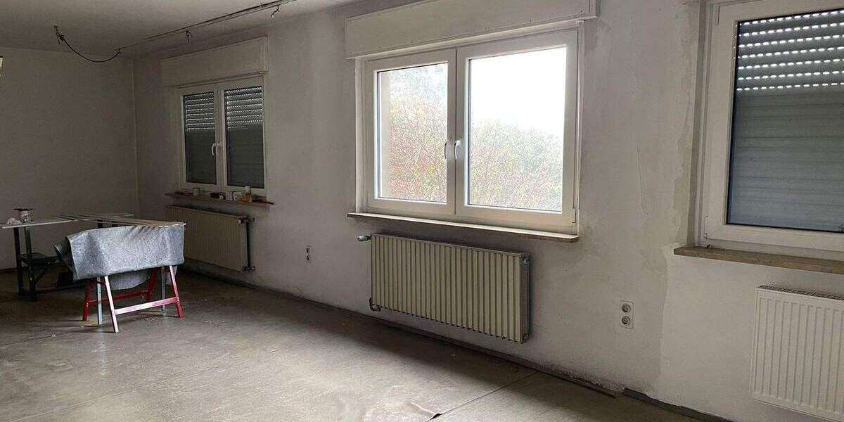 Mehrfamilienhaus, Wohnhaus Neustadt an der Aisch Neustadt - 9 Zimmer, 218 m&sup2;, 750.000&euro; | Angebot:25660943