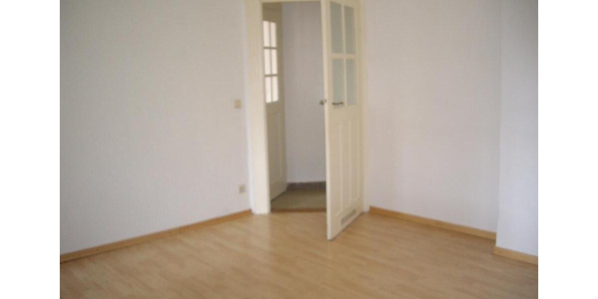 Erdgeschoßwohnung Nürnberg Hasenbuck - 5 Zimmer, 140 m&sup2;, 1.200&euro; | Angebot:21597782