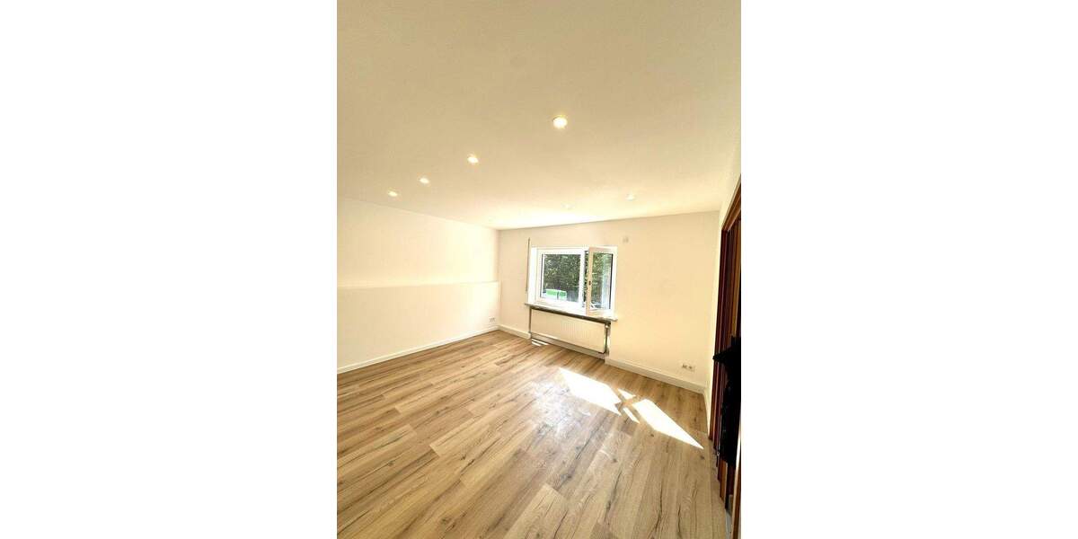 Etagenwohnung Roth - 4 Zimmer, 98 m&sup2;, 299.000&euro; | Angebot:25670669