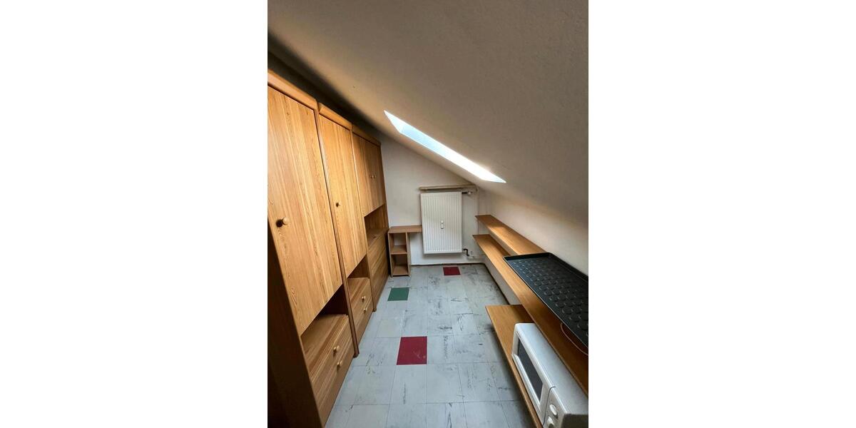 Dachgeschoßwohnung Erlangen Bruck - 2 Zimmer, 50 m&sup2;, 400&euro; | Angebot:26516743