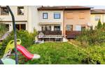 Reihenmittelhaus Erlangen Bruck - 7 Zimmer, 138 m&sup2;, 600.000&euro; | Angebot:25688306