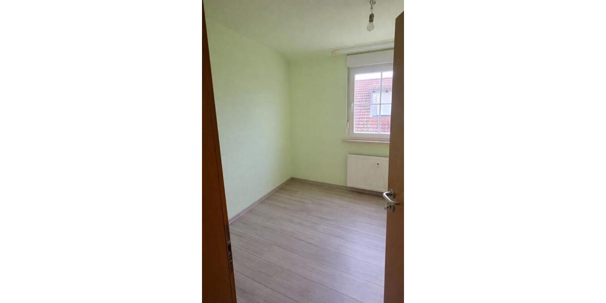 Dachgeschoßwohnung Fürth Atzenhof - 2.5 Zimmer, 69 m&sup2;, 890&euro; | Angebot:25944302