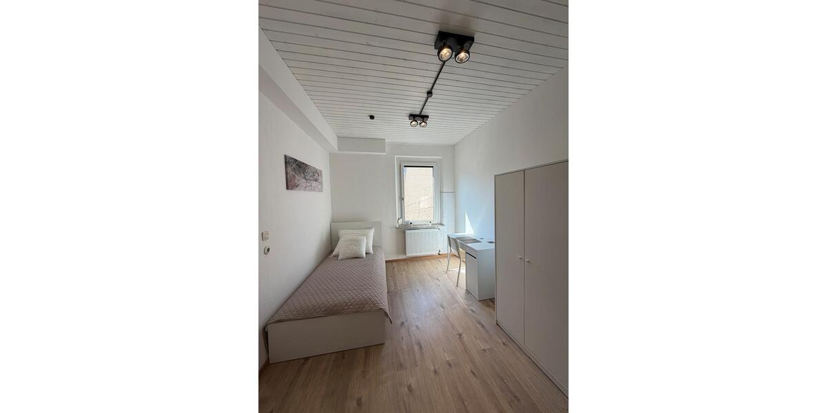 Etagenwohnung Nürnberg Sankt Leonhard - 1 Zimmer, 15 m&sup2;, 410&euro; | Angebot:26003985