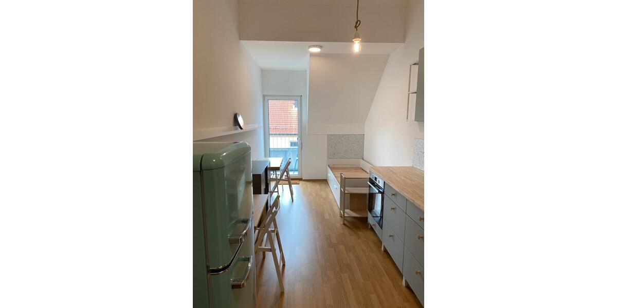 Dachgeschoßwohnung Nürnberg Almoshof - 1 Zimmer, 22 m&sup2;, 490&euro; | Angebot:25385040