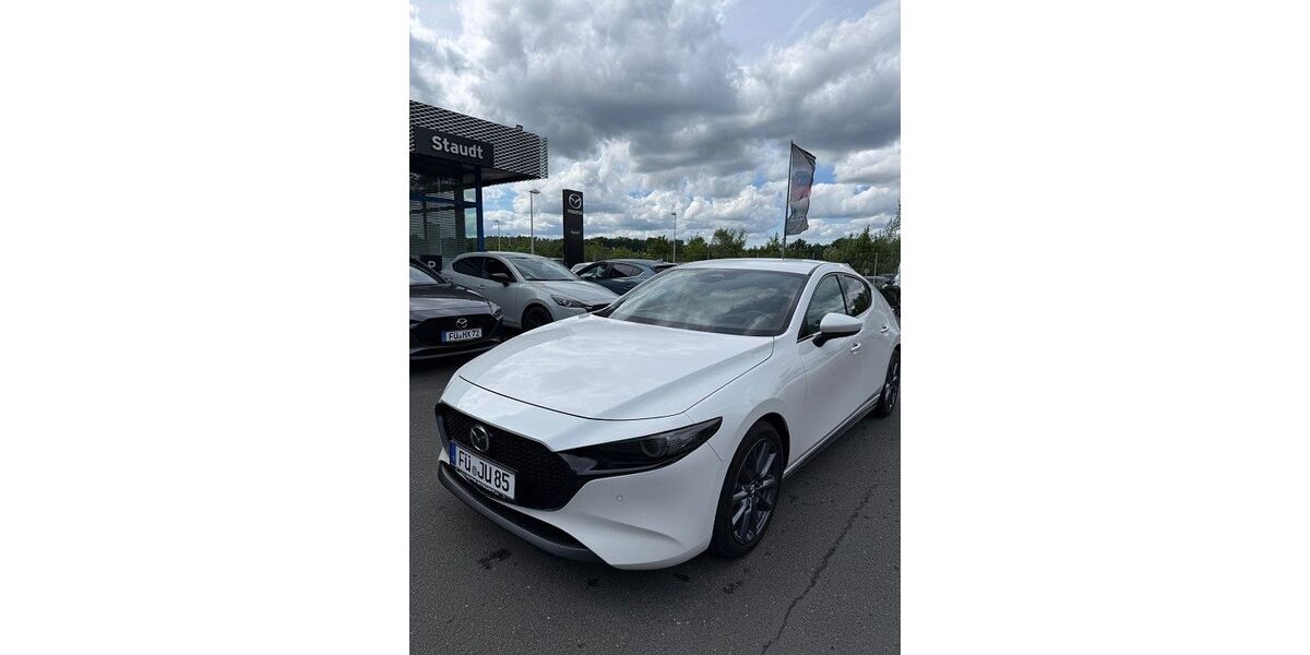 Mazda 3 8.627 km 29.680 &euro; Zirndorf 90513