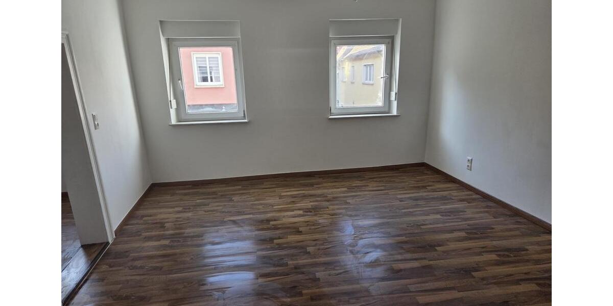 Etagenwohnung Neustadt an der Aisch - 3 Zimmer, 60 m&sup2;, 760&euro; | Angebot:25329640