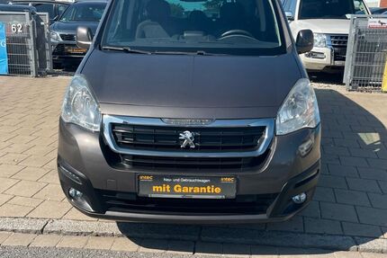 Peugeot Partner 136.090 km 8.900 &euro; Fürth 90763