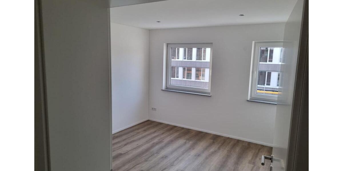 Etagenwohnung Neustadt an der Aisch - 3 Zimmer, 75 m&sup2;, 1.050&euro; | Angebot:25971873