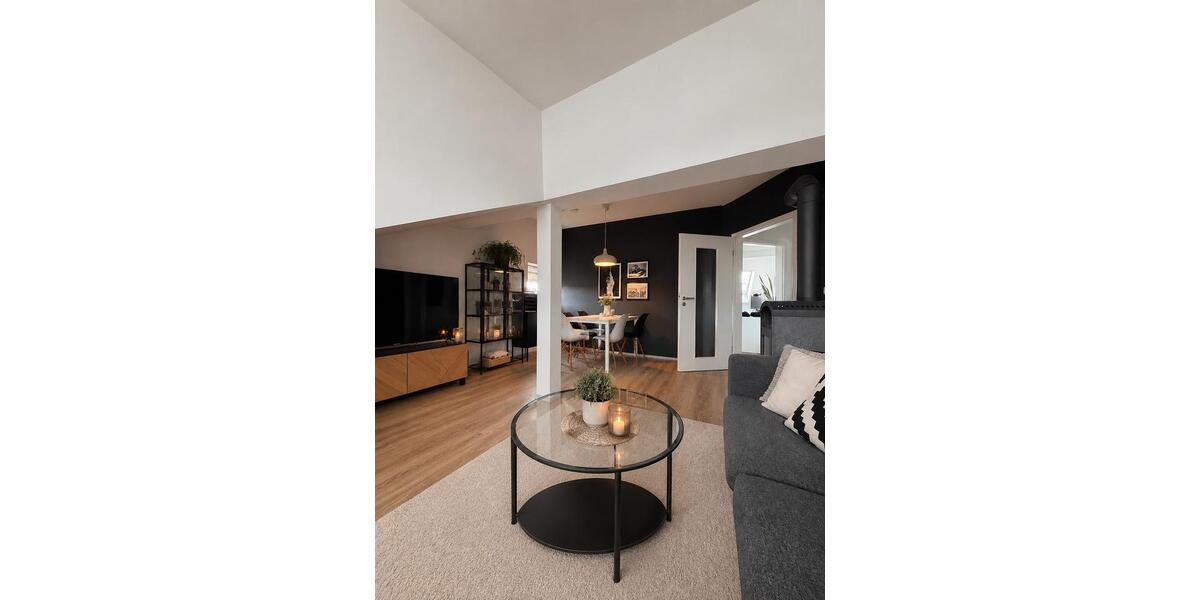 Dachgeschoßwohnung Erlangen Bruck - 3.5 Zimmer, 83 m&sup2;, 1.150&euro; | Angebot:26606083