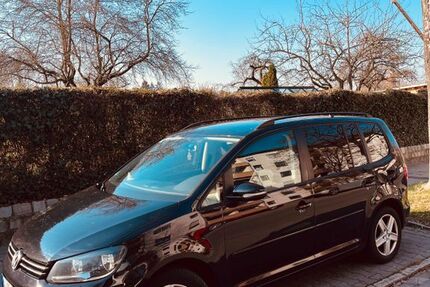 VW Touran 140.000 km 5.900 &euro; Nürnberg 90409