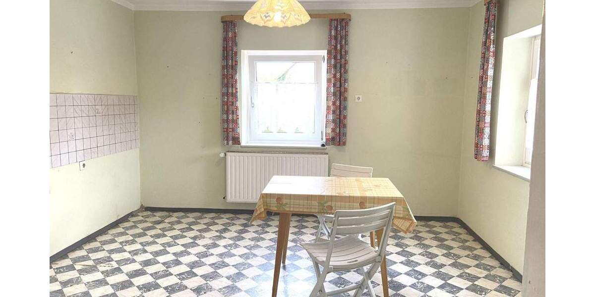 Einfamilienhaus Roßtal Weitersdorf - 9 Zimmer, 187 m&sup2;, 349.000&euro; | Angebot:25771449