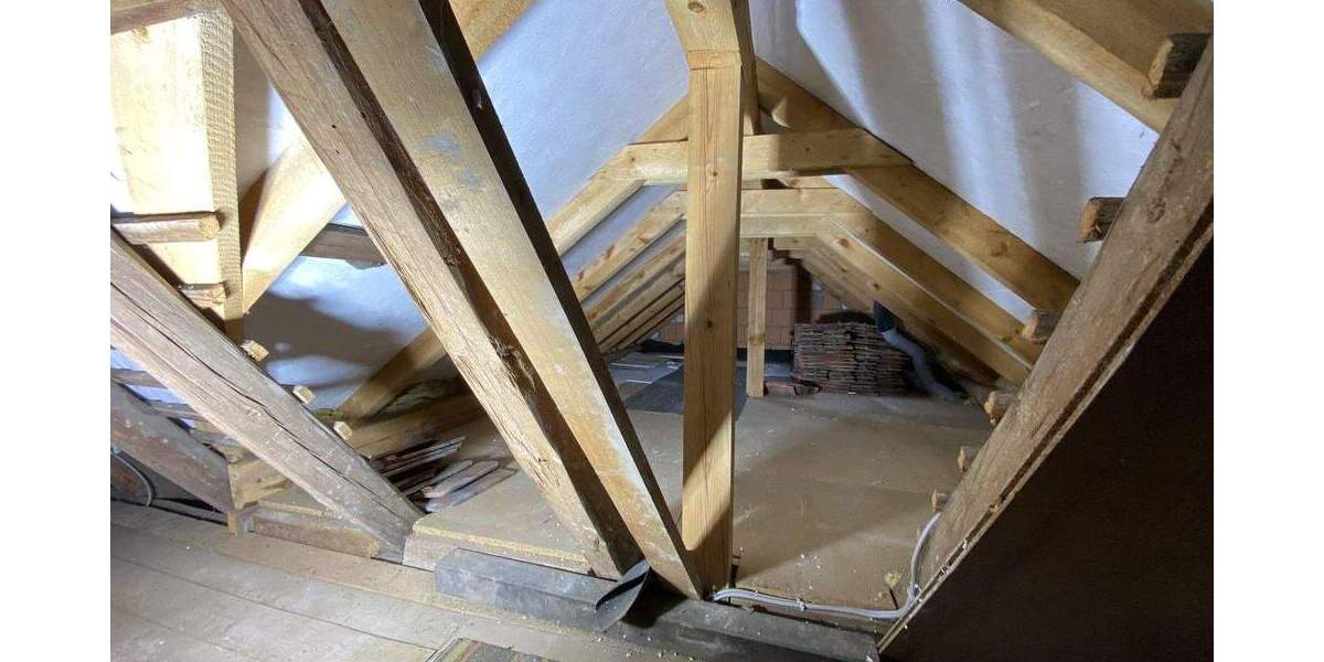 Einfamilienhaus Roßtal Weitersdorf - 9 Zimmer, 187 m&sup2;, 349.000&euro; | Angebot:25771449