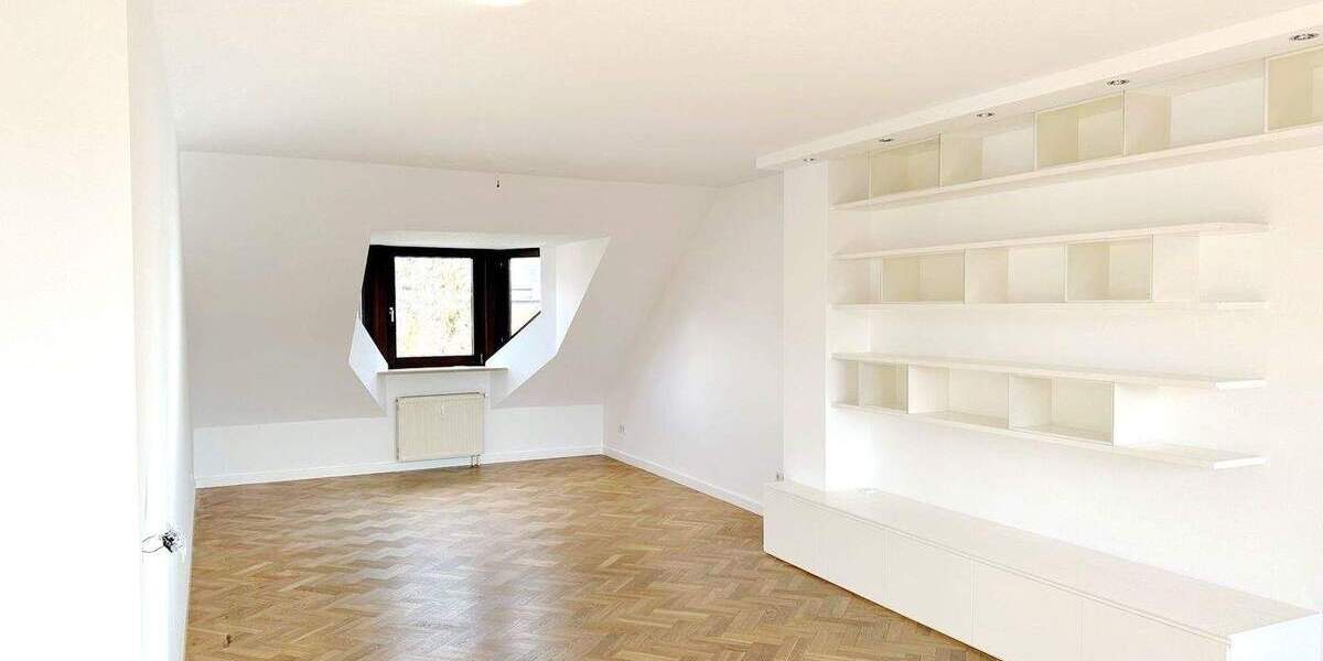 Etagenwohnung Nürnberg Maxfeld - 4 Zimmer, 174 m&sup2;, 2.575&euro; | Angebot:26017782
