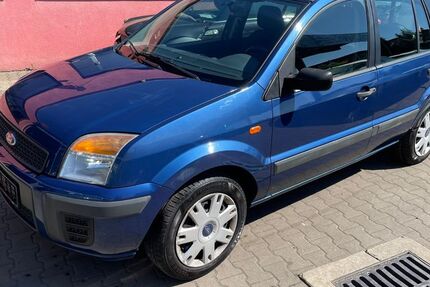Ford Fusion 215.000 km 1.590 &euro; Forchheim 91301