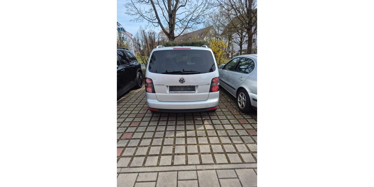 VW Touran 218.500 km 4.000 &euro; Erlangen 91052