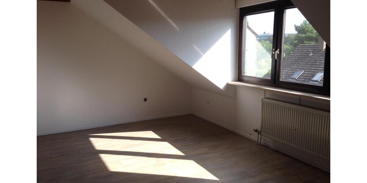 Reihenhaus Nürnberg Schnepfenreuth - 6.5 Zimmer, 175 m&sup2;, 1.050.000&euro; | Angebot:25023256