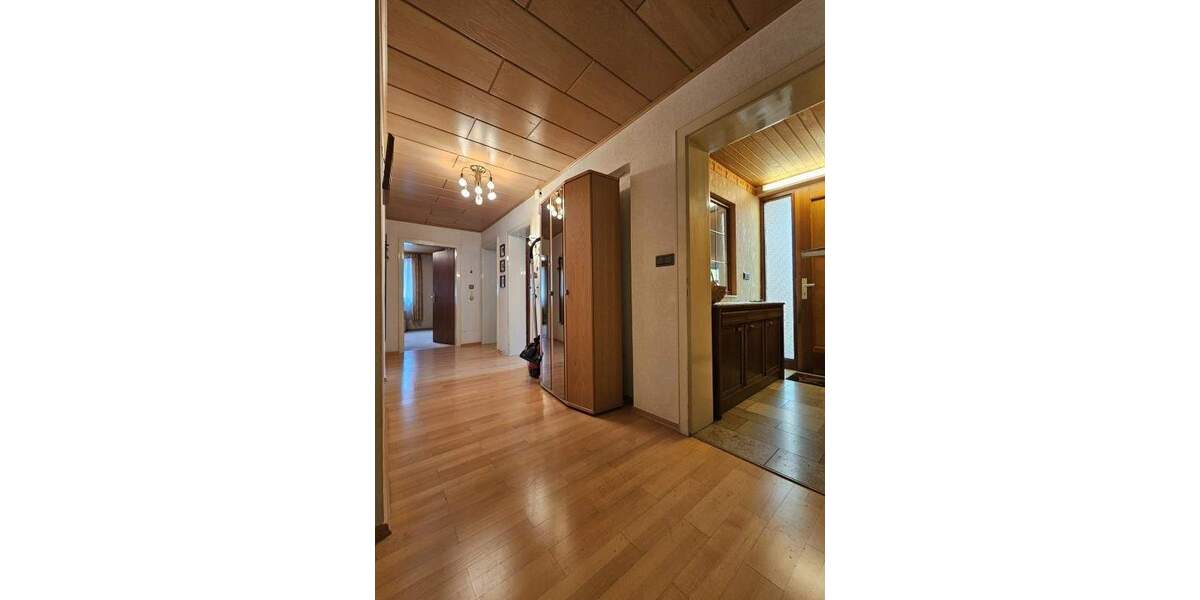 Etagenwohnung Neunkirchen - 3 Zimmer, 86 m&sup2;, 218.000&euro; | Angebot:25699450