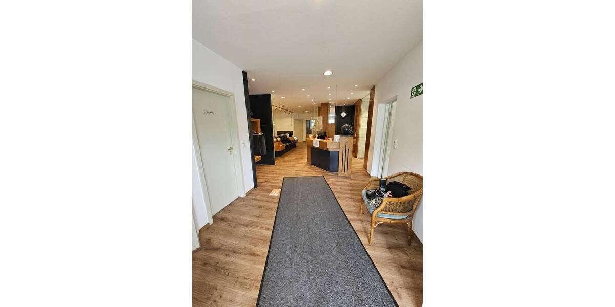 Gewerbeobjekt Erlangen Erlangen-Ost - 6 Zimmer, 249 m&sup2;, 3.750&euro; | Angebot:25734627