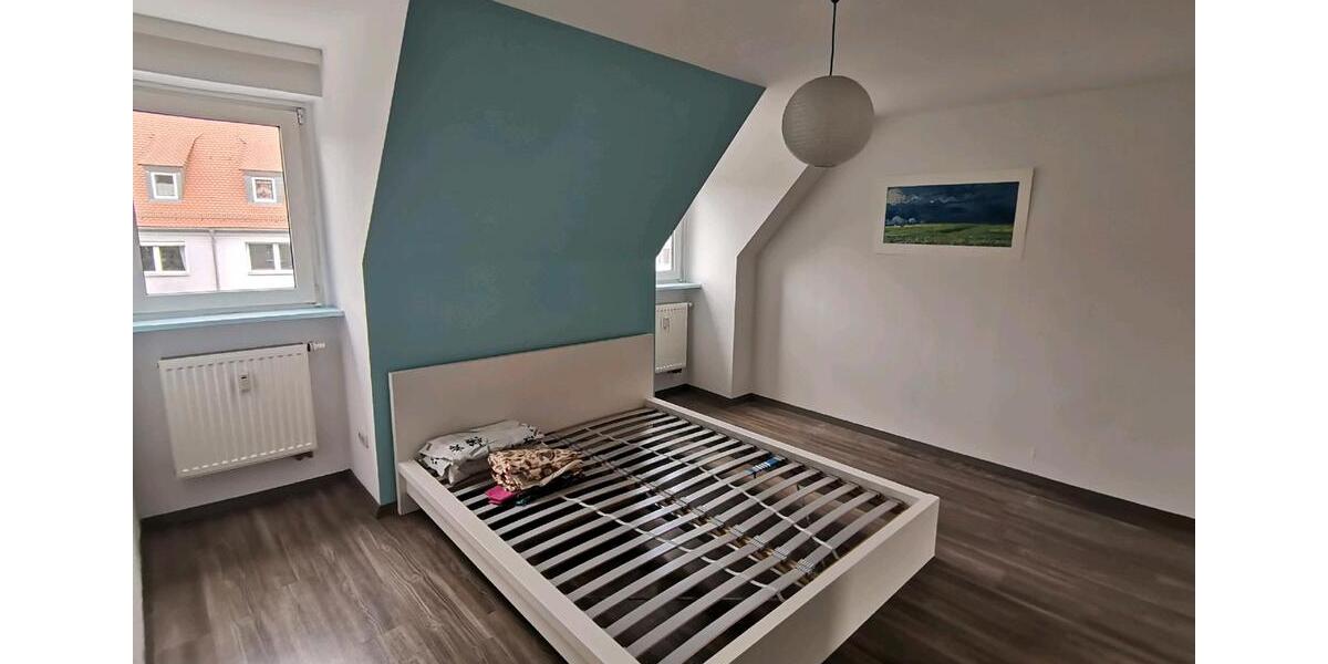 Dachgeschoßwohnung Herzogenaurach - 4 Zimmer, 110 m&sup2;, 450.000&euro; | Angebot:24527957