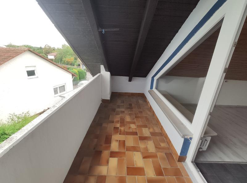 3- Zi. DG Wohnung mit 2 Balkonen und Garage - Etagenwohnung Hemhofen | Angebot:22401892