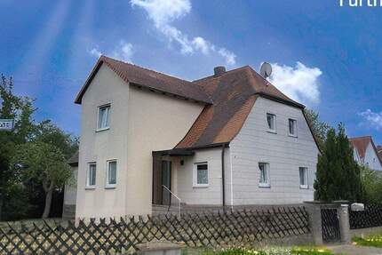 Haus Roßtal Weitersdorf - 9 Zimmer, 187 m&sup2;, 349.000&euro; | Angebot:25771449