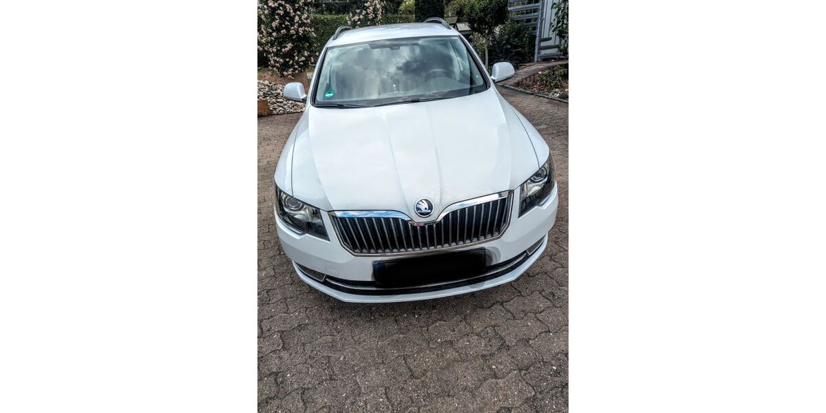 Skoda Superb 208.000 km 8.099 &euro; Veitsbronn 90587
