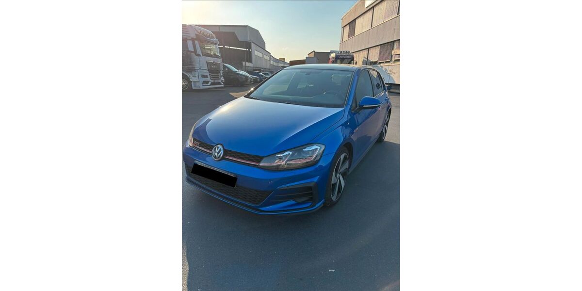 VW Golf 104.000 km 22.999 &euro; Nürnberg 90427