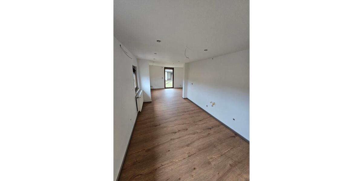 Einfamilienhaus Wendelstein - 1 Zimmer, 90 m&sup2;, 1.300&euro; | Angebot:25872934