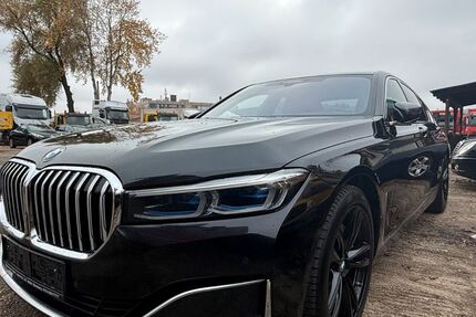 BMW 740 207.263 km 39.900 &euro; Nürnberg 90431