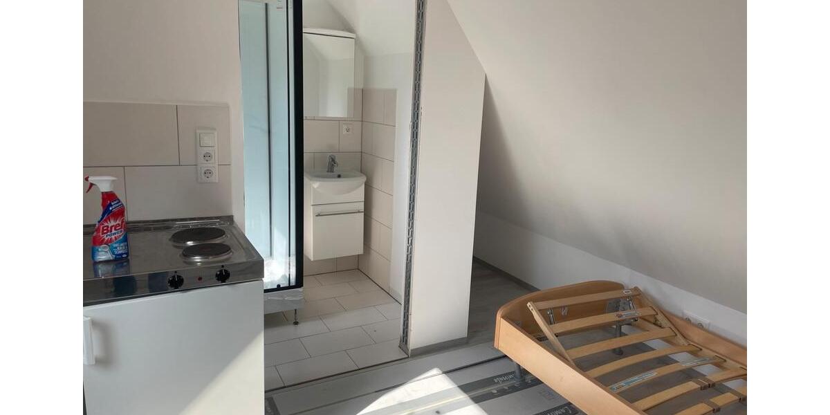 Dachgeschoßwohnung Buckenhof - 1 Zimmer, 20 m&sup2;, 620&euro; | Angebot:25906793