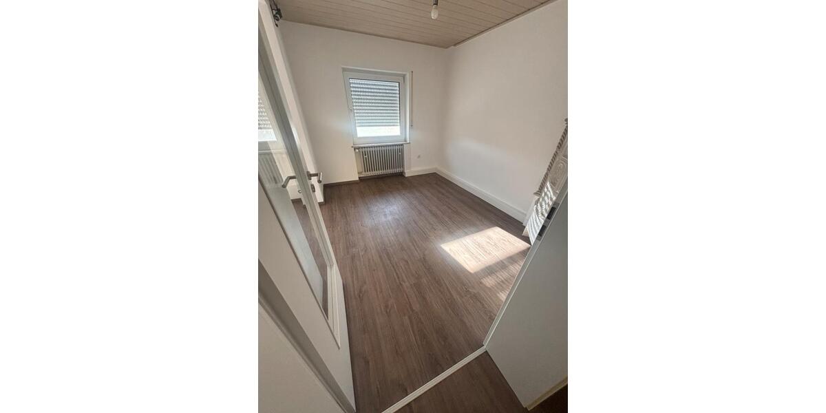 Doppelhaushälfte Uehlfeld - 4 Zimmer, 108 m&sup2;, 1.280&euro; | Angebot:25932814