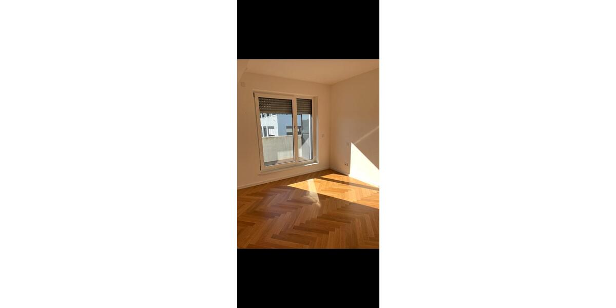 Dachgeschoßwohnung Lauf an der Pegnitz - 2 Zimmer, 57 m&sup2;, 950&euro; | Angebot:24995889