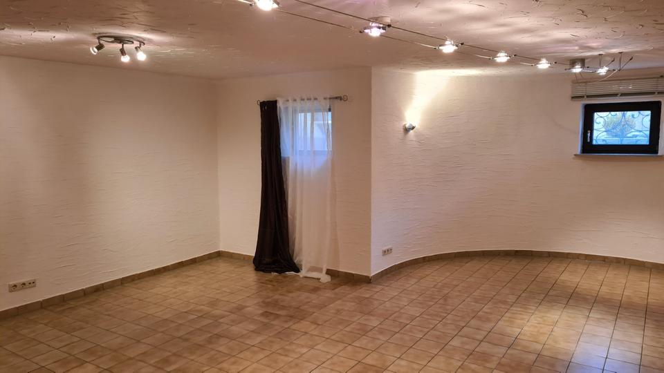 Etagenwohnung Poxdorf - 2 Zimmer, 85 m&sup2;, 680&euro; | Angebot:25158126