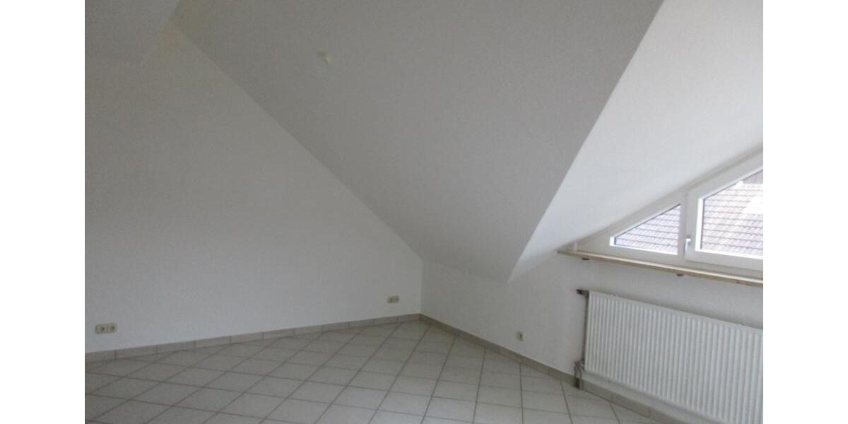 Dachgeschoßwohnung Forchheim - 3 Zimmer, 90 m&sup2;, 333.000&euro; | Angebot:25948091
