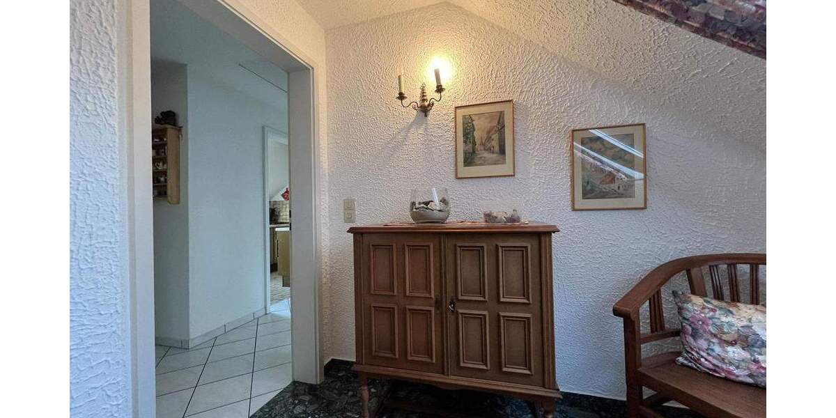 Einfamilienhaus Heßdorf - 7 Zimmer, 173 m&sup2;, 768.000&euro; | Angebot:25671195