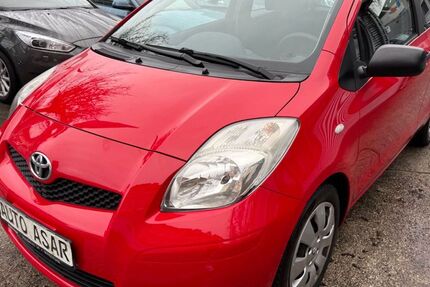Toyota Yaris 127.000 km 3.980 &euro; Fürth 90763