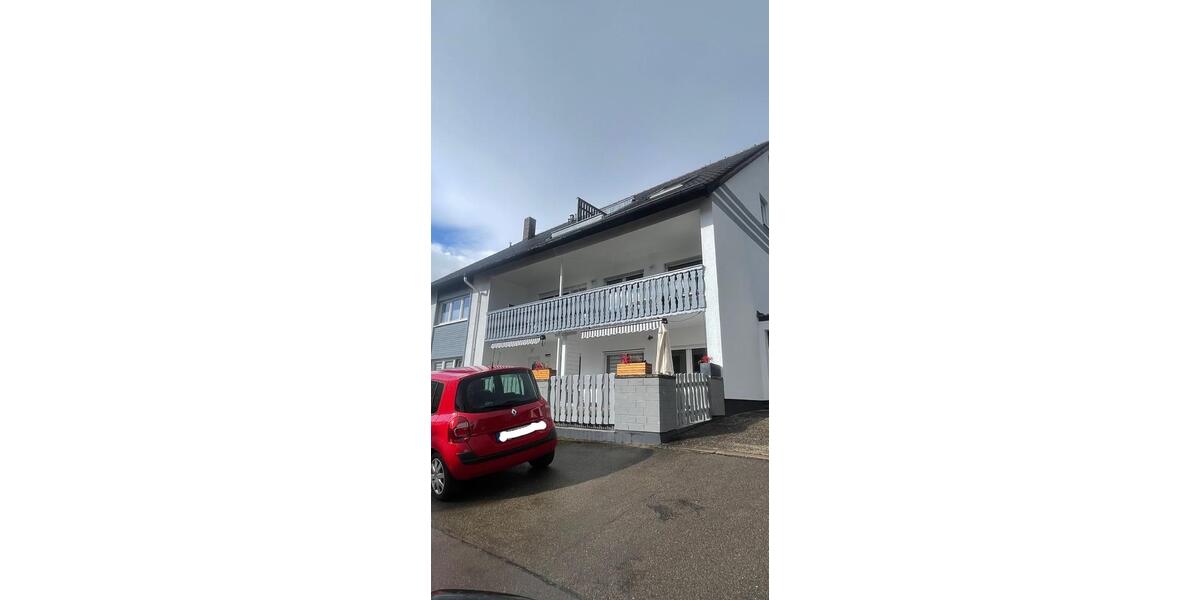 Dachgeschoßwohnung Roth - 3 Zimmer, 58 m&sup2;, 950&euro; | Angebot:25964210