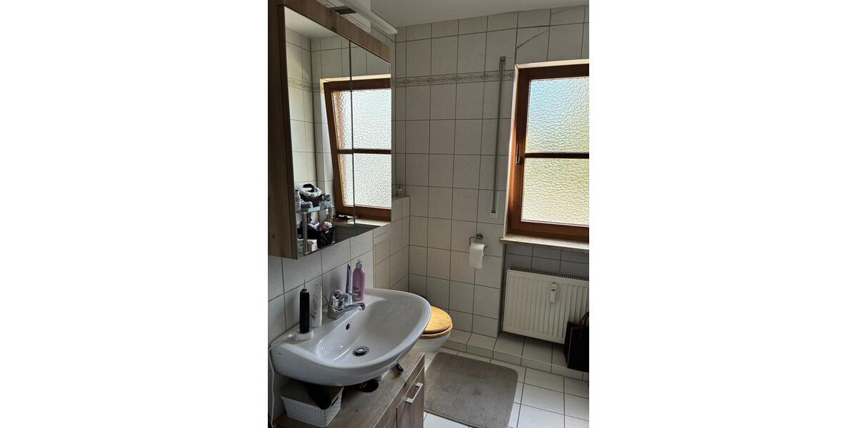 Erdgeschoßwohnung Roth - 3 Zimmer, 87 m&sup2;, 850&euro; | Angebot:26618208