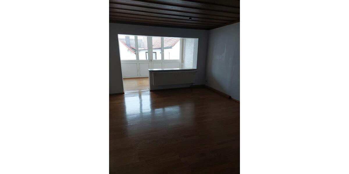 Etagenwohnung Forchheim - 2.5 Zimmer, 100 m&sup2;, 950&euro; | Angebot:25131877